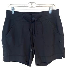 Athleta Women’s Activewear Drawstring Shorts Sz 6 (BR)